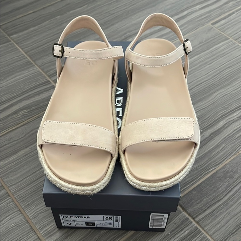 Abeo Isle Sandals with Cushioned Footbed